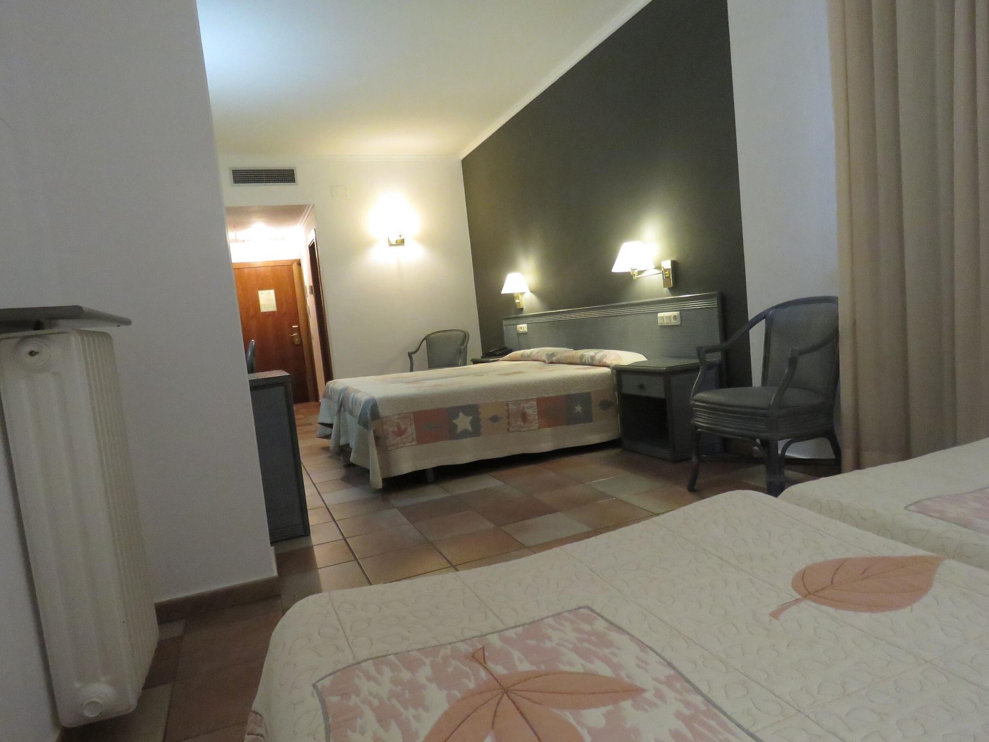 Hotel Santa Anna L'Estartit Eksteriør bilde